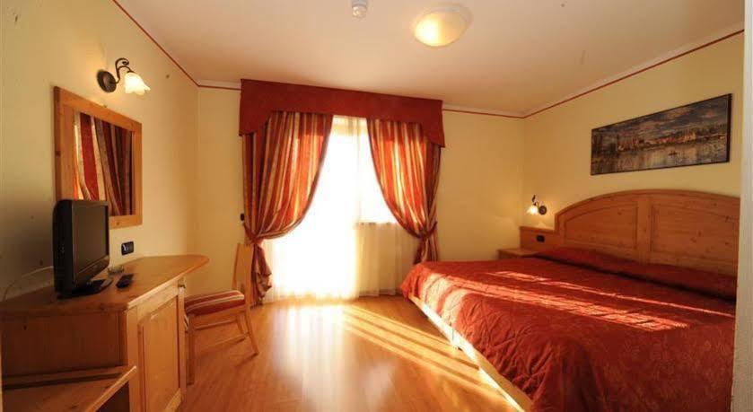 Residence Canada Pinzolo Εξωτερικό φωτογραφία